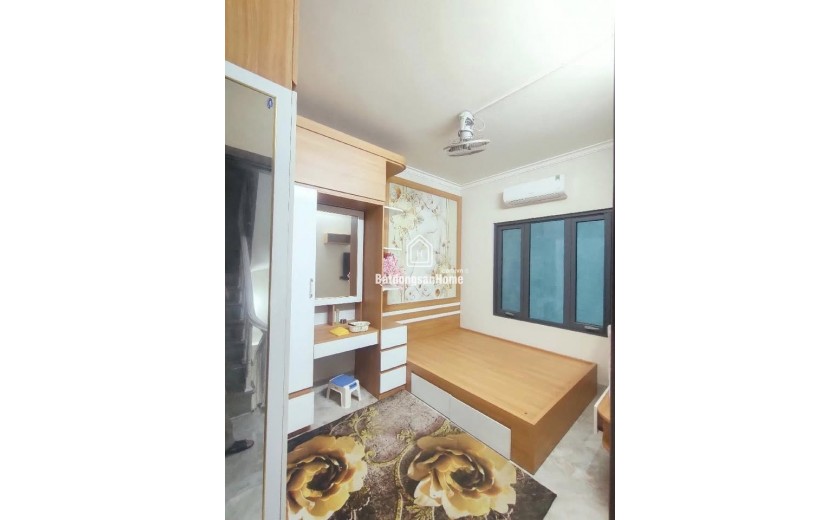 Bán nhà phố Triều Khúc 60m2, 4 tầng, thiết kế hiện đại, gần Royal City