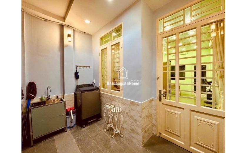 BÁN NHÀ Hẻm 443 Lê Văn Sỹ, P.12, Q.3. Diện tích: 3.6m x 23m, Giá 10.3 Tỷ