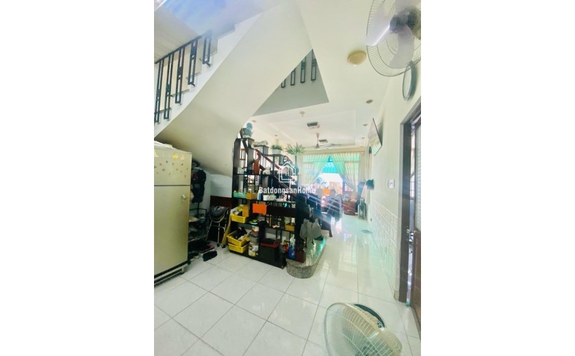 MTKD 2 TẦNG - NGANG 7M -HẺM XE TẢI ĐUA - ĐỐI DIỆN LANMARK 81 - GIÁ CHỈ 9.X TỶ