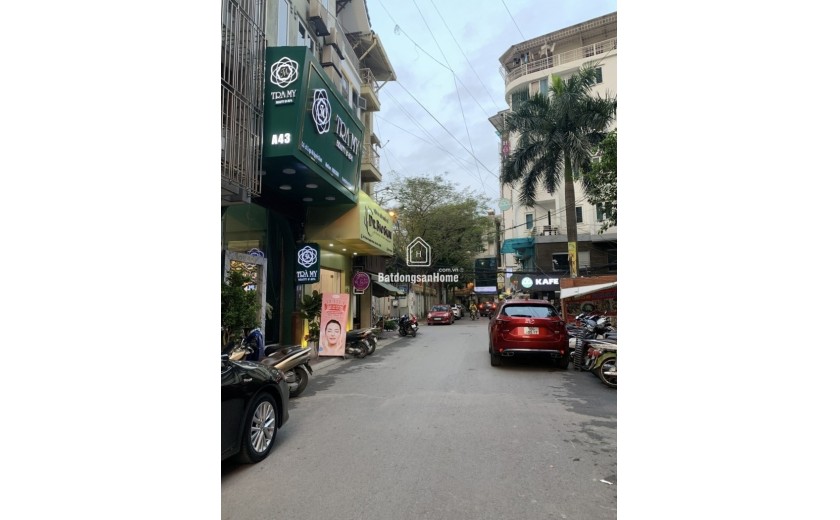 BÁN NHÀ PHỐ NGUYỄN CHÁNH, CẦU GIẤY, LÔ GÓC, ĐƯỜNG RỘNG, Ô TÔ TẢI QUAY ĐẦU TRƯỚC NHÀ, MẶT TIỀN RỘNG HƠN 5M, CÁCH PHỐ 30M.