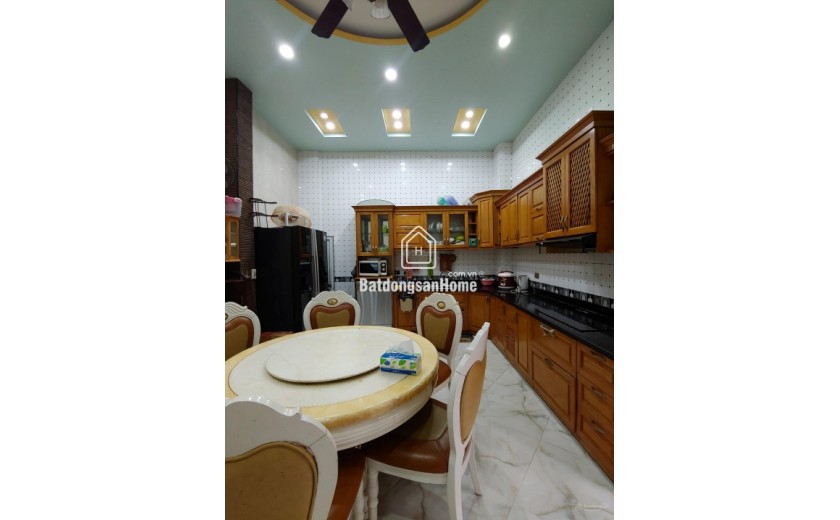 Bán nhà phân lô bàn cờ cạnh Quận ủy Thanh Xuân 21 tỷ