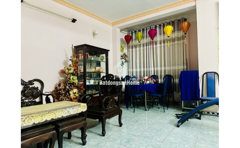 Bán nhà mặt tiền chợ Nhị Thiên Đường(6.2.15) 4 lầu  Hoàng Minh Đạo phường 5 quận 8