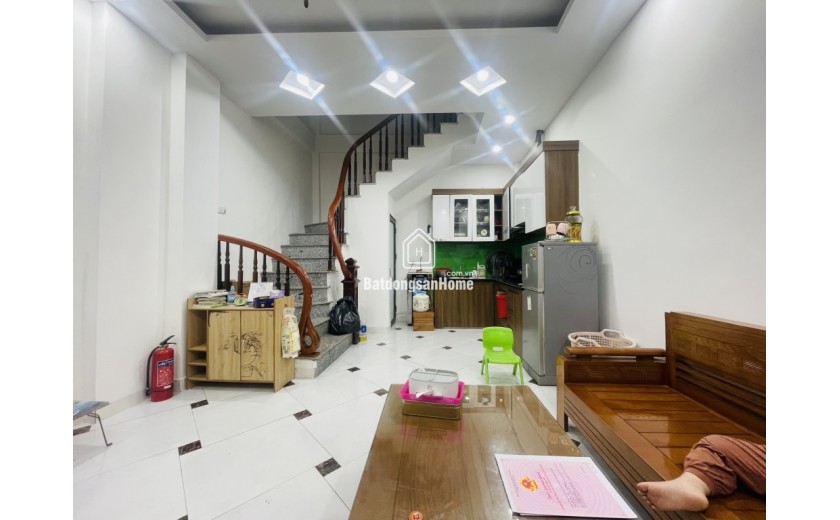 Nhà đẹp Xuân Phương 35.2m2-5 tầng, gần phố, Nội thất đẹp ở ngay, 5,5tỷ