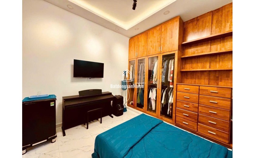 BÁN NHÀ Hẻm 443 Lê Văn Sỹ, P.12, Q.3. Diện tích: 3.6m x 23m, Giá 10.3 Tỷ