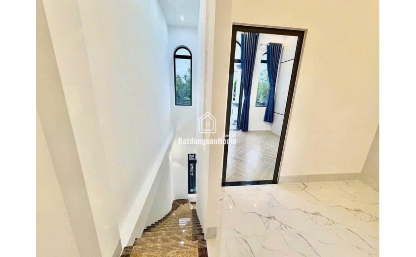 BÁN NHÀ 01 TRỆT 01 LẦU CÓ NỘI THẤT HOÀN THIỆN MỚI ĐẸP TẠI RẠCH ÔNG DỰA