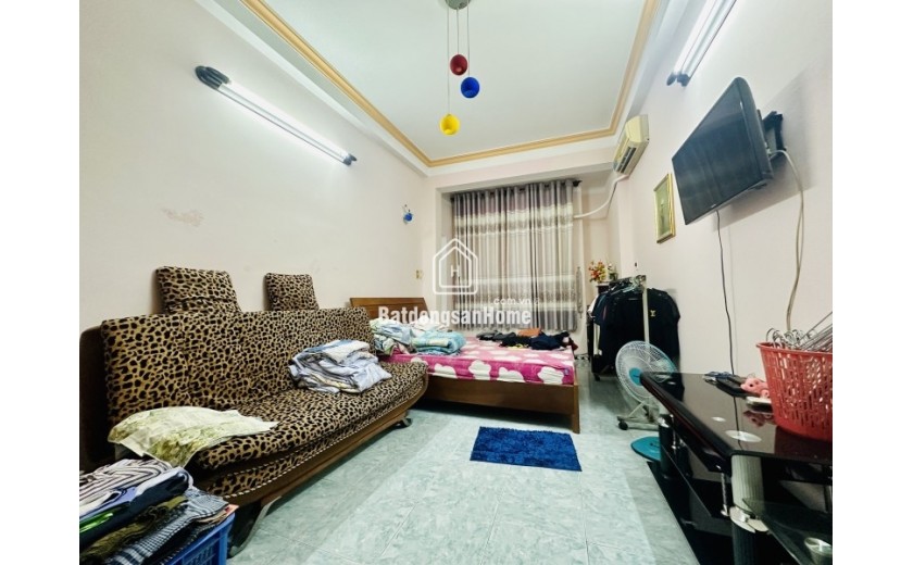 Bán nhà mặt tiền chợ Nhị Thiên Đường(6.2.15) 4 lầu  Hoàng Minh Đạo phường 5 quận 8