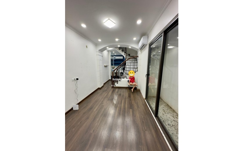 Bán nhà phố Chùa Quỳnh HBT 5 Tầng Thang máy giá yêu thương nhỉnh 8  Tỷ.