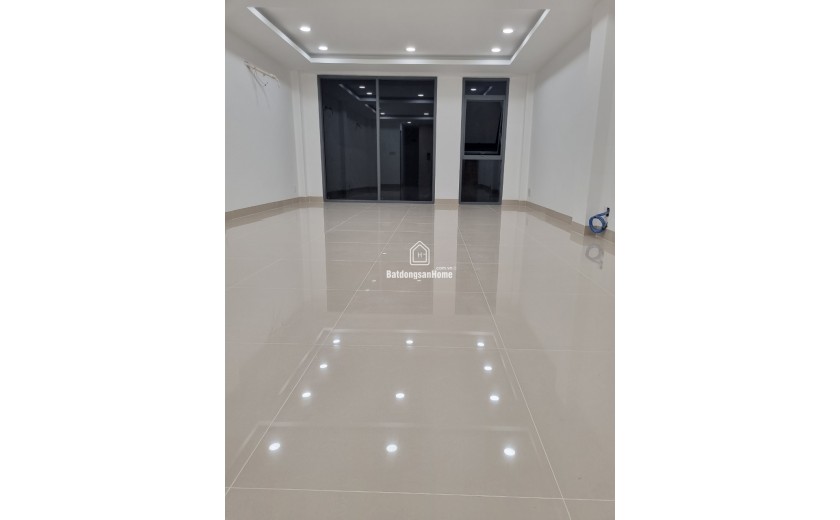 Bán Nhà Có Thang Máy – Gần đường Lương Định Của, Quận 2 – Giá Tốt 18,5 Tỷ