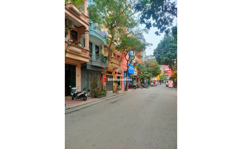 PHÂN LÔ TRUNG KÍNH, ÔTÔ TRÁNH, VỈA HÈ KINH DOANH ĐA DẠNG, DT 63M² x 5TẦNG, HƠN 21TỶ