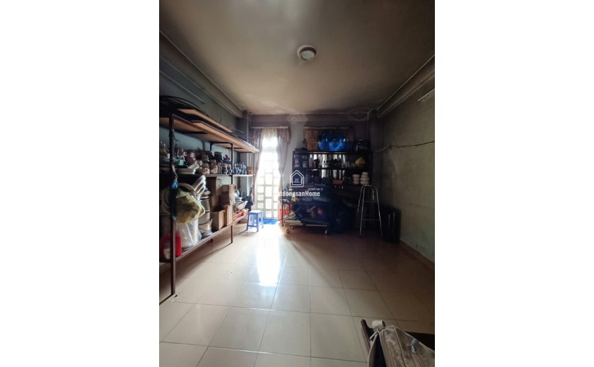 Bán nhà mặt phố Hoàng Minh Đạo (4.1x15) 5 tầng phường 5 quận 8 giá chỉ 14.5 tỷ