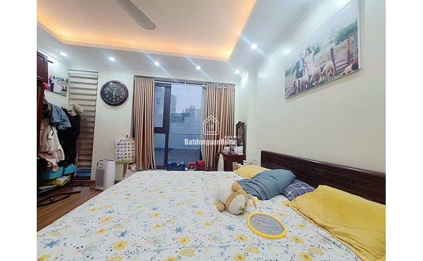 BÁN NHANH PHÂN LÔ CẦU GIẤY, ÔTÔ VÀO NHÀ, KINH DOANH ĐẮC ĐỊA, DT 54M2 GIÁ HƠN 15 TỶ