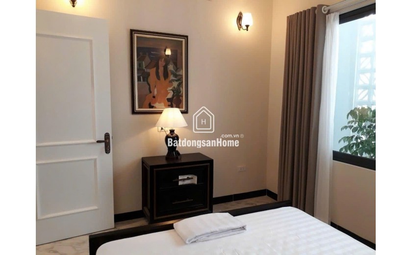 Cực hiếm - Hơn 10 tỷ - Nhà dân xây Ngô Gia Tự - 55m thang máy, ô tô đỗ cửa, vào nhà , mt 5m - Ngõ thông,