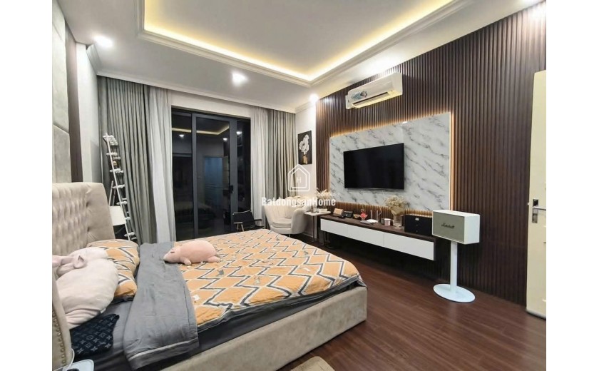 BÁN GẤP PHÂN LÔ NGHĨA ĐÔ, ÔTÔ VÀO NHÀ, 6 TẦNG, THANG MÁY, DT 51M2, NHỈNH 11 TỶ