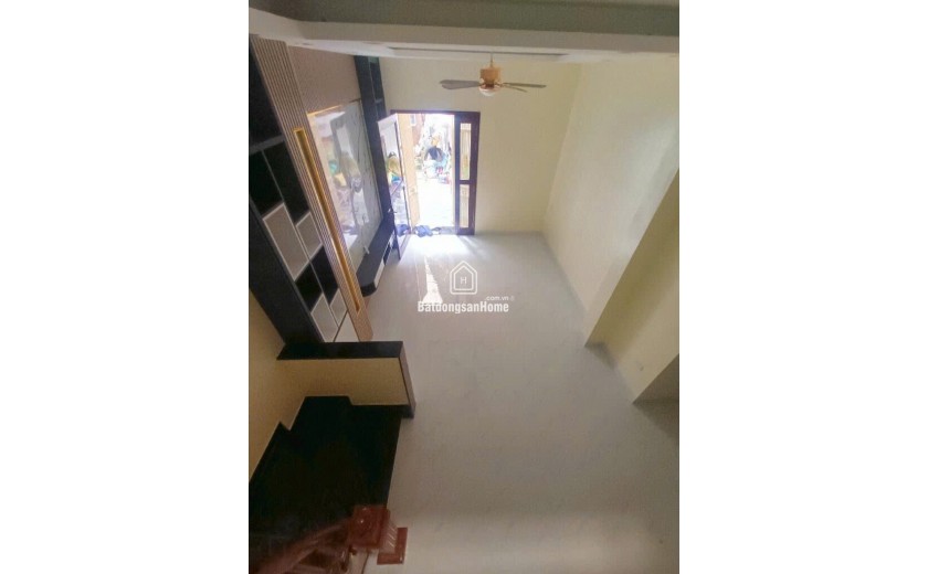 TÔN ĐỨC THẮNG 36 M, 3 TÂNG, 3 NGỦ, 2 WC, NHÀ CHẮC CHẮN KIÊN CỐ, THOÁNG SÁNG, GIẾNG TRỜI VƯỢNG KHÍ. CHỈ 5,5 .SỔ ĐỎ CC, VUÔNG ĐẸP, KHU VỰC DÂN CƯ PHÁT TRIỂN, TIỀM NĂNG TĂNG GIÁ HÀNG NGÀY.LH EM HOÀNG: 0975948906