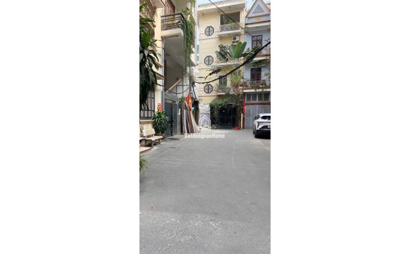 BÁN ĐẤT NGUYỄN HOÀNG TÔN TÂY  HỒ HÀ NỐI, SỔ ĐỎ VUÔNG VẮN , OTO ĐỖ CỬA 40M2. 7.7 TỶ