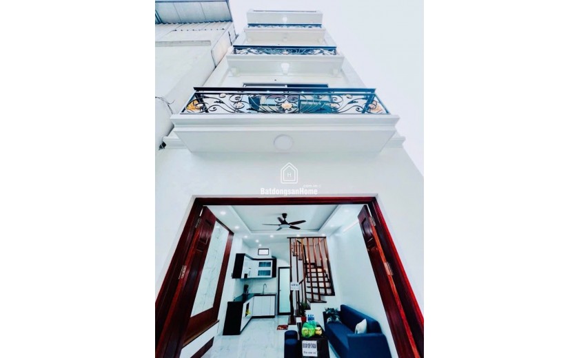BÁN NHÀ XUÂN ĐỈNH, 5 TẦNG XÂY MỚI , OTO ĐỖ CỬA 40M2 - 7.3TY