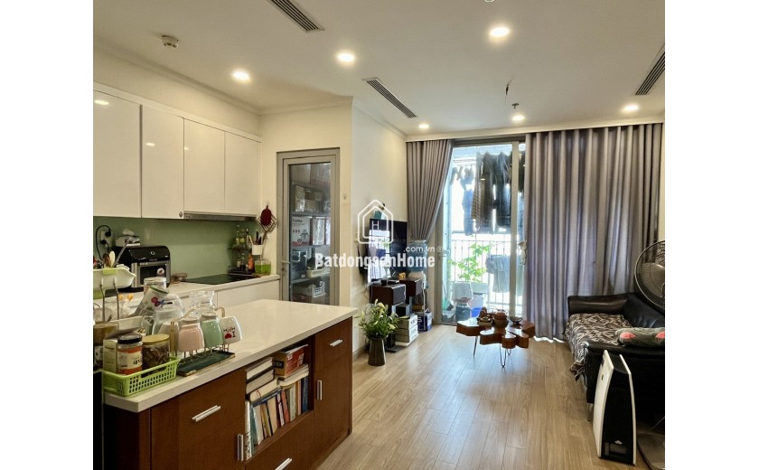 Vinhomes Gardenia căn 2 ngủ, 2 WC tầng trung, view đẹp, ở hay cho khách Hàn Quốc dòng tiền 1000$/tháng