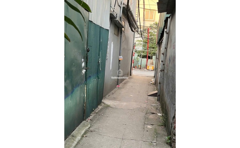 Bán nhà khu tam trinh dt 35 m x 2 tầng  giá 2 tỷ 480