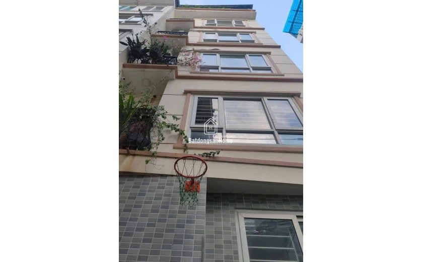 Nhà đẹp Xuân Phương 35.2m2-5 tầng, gần phố, Nội thất đẹp ở ngay, 5,5tỷ