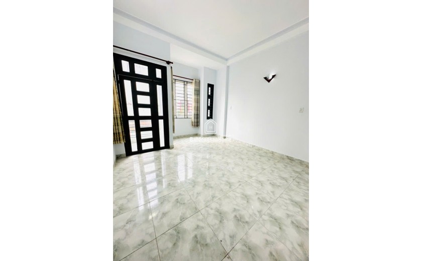 Bán Nhà Hẻm 6m Đường Hoàng Bật Đạt,Tân Bình, DT4x15m,3Tầng,4PN,3WC.