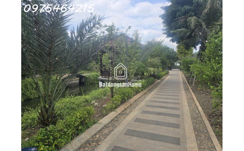 Bán biệt thự sân vườn mặt tiền Long Thuận, Long Phước, Quận 9