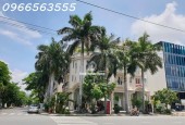 Bán toà nhà, căn góc khu phố nam thông 3, Phú Mỹ Hưng - dòng tiền 200tr