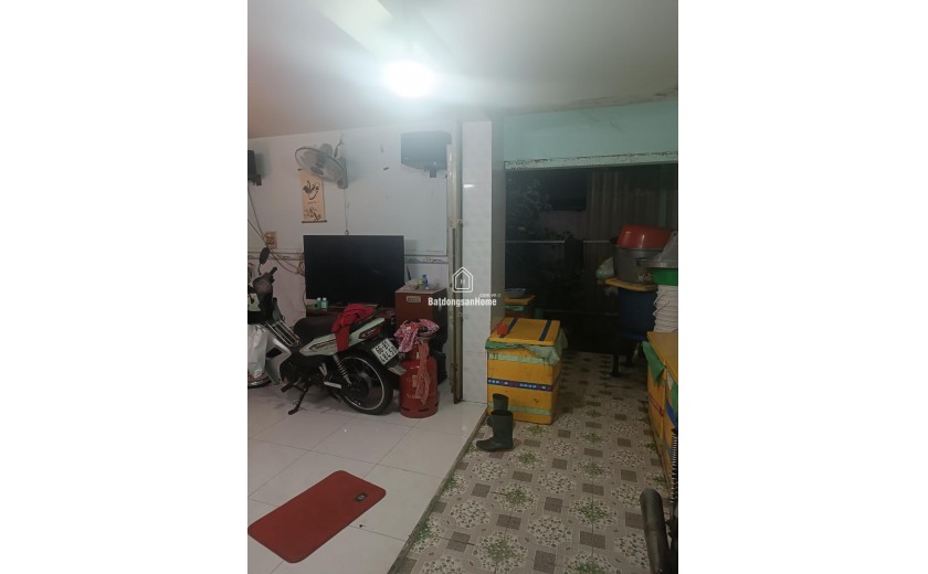 Bán nhà Lê Đình Cẩn, gần khu Tên Lửa, Bình Tân, 38m² - 4.1x9 - 2 tầng, chỉ hơn 2 tỷ,