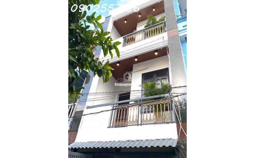 Bán nhà 2 tầng tại Quận 4 - 2PN, 1WC, pháp lý đầy đủ, giá chỉ 1,7 tỷ