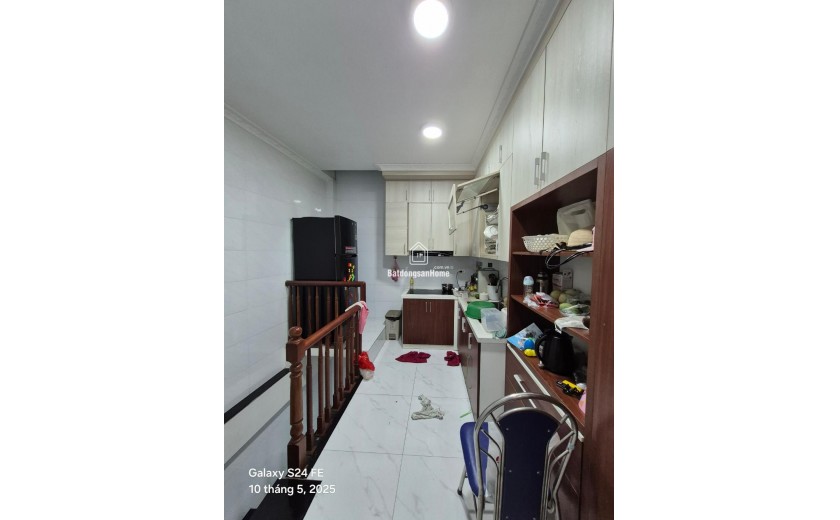 HIẾM- NHÀ VĂN QUÁN-HÀ ĐÔNG 32M X 5 TẦNG; 3 NGỦ GIÁ 5,02 TỶ Ở NGAY
