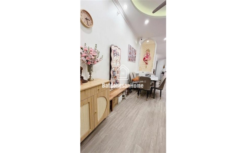 BÁN NHÀ 300 NGUYỄN XIỂN-TRIỀU KHÚC-5 TẦNG-Ô TÔ-2 THOÁNG-GIÁ 6.56 TỶ