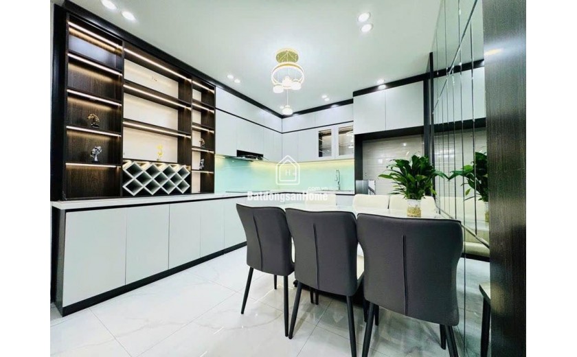 BÁN NHÀ MƠI PHỐ KIM NGƯU 6 TẦNG 40M2 GIÁ 10 TỶ