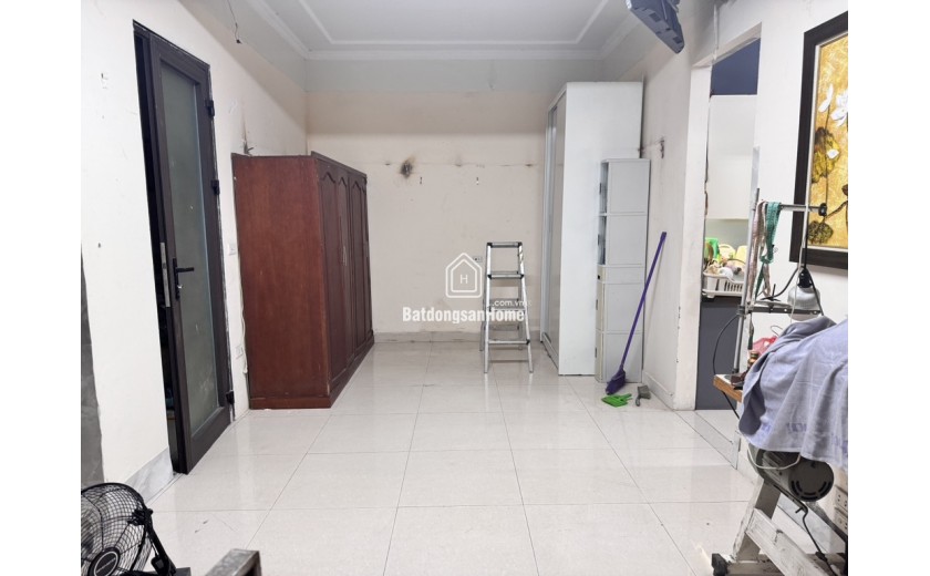 BÁN CĂN HỘ TẬP THỂ TẦNG 1 – VÕ THỊ SÁU – 150M² – Ô TÔ ĐỖ CỬA – GIÁ NHỈNH 6 TỶ