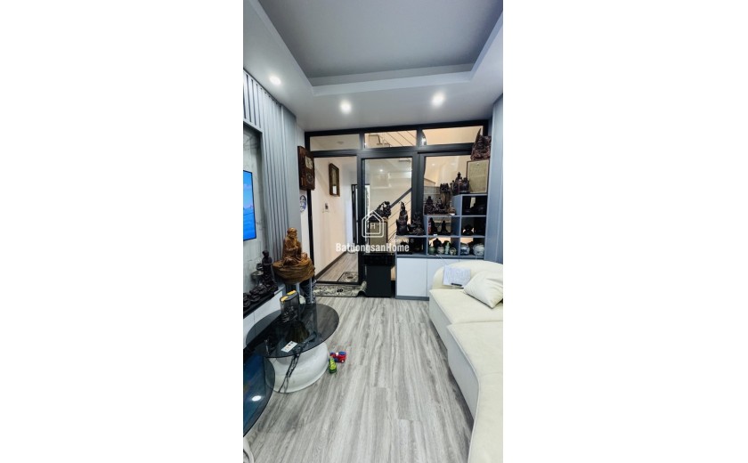 BÁN NHÀ PHỐ MINH KHAI, HAI BÀ TRƯNG 35 M2 5 TẦNG GIÁ 6.8 TỶ