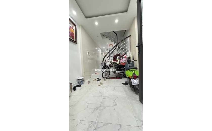 BÁN NHÀ PHỐ MINH KHAI, HAI BÀ TRƯNG 35 M2 5 TẦNG GIÁ 6.8 TỶ