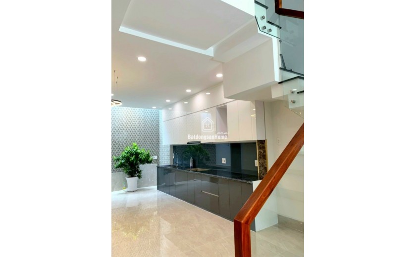 Bán nhà 4 tầng, 90m², 4PN, 5WC, Q.2, 8.2 tỷ, sổ hồng