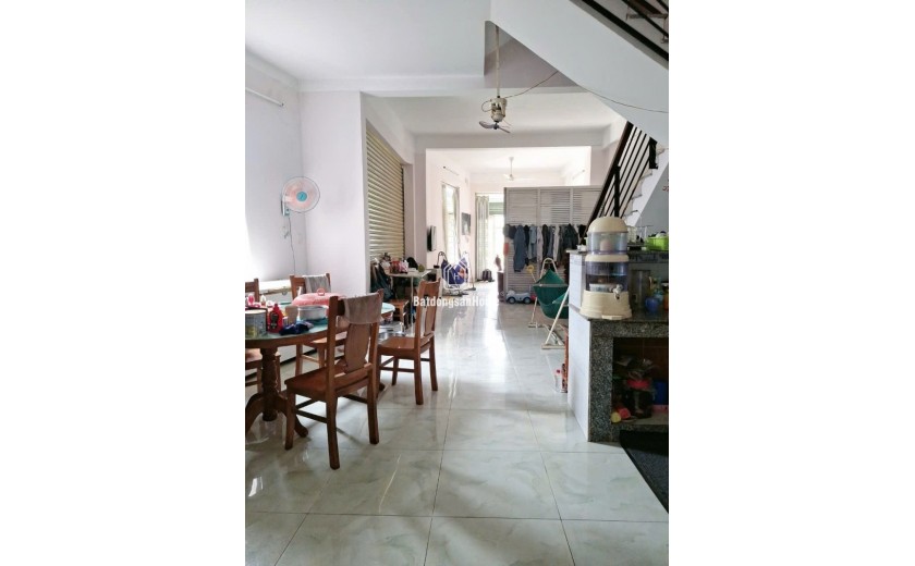 Bán nhà 3 tầng, 140m², 6.55  tỷ, Q.9, Long Thạnh Mỹ
