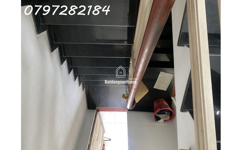 BÁN GẤP NHÀ MTKD HIỆP PHÚ, 7,8 tỷ, 76M2, 3PN, 3WC, MẶT TIỀN 4,4m, THỦ ĐỨC,