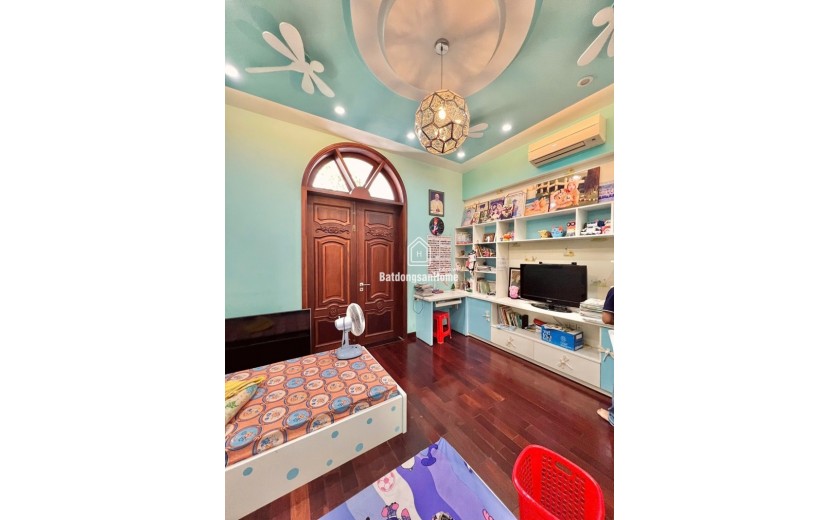 Bán nhà 3 tầng, 175m², 3PN, 4WC, Linh Đông, Thủ Đức - 16.8 tỷ