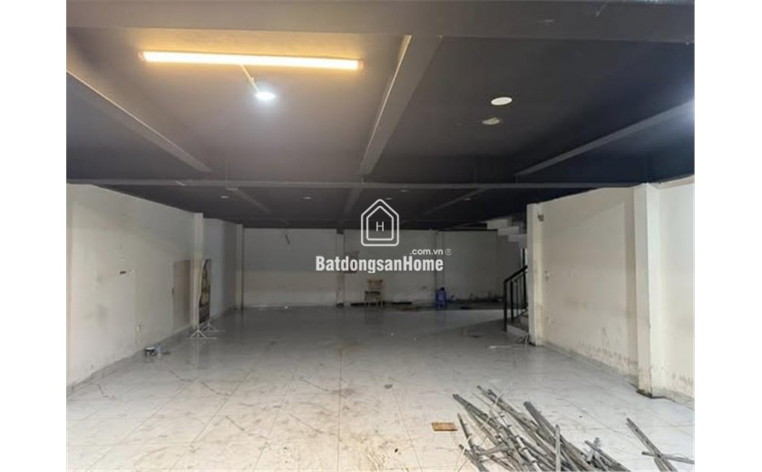 Bán nhà mặt phố Lạc Long Quân, Quận Tây Hồ, 150m2, Mặt tiền hơn 7m, giá chỉ 88 tỷ