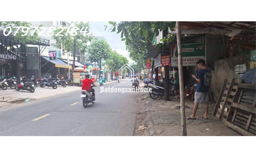 Bán nhà Đường Lã Xuân Oai,Lê Văn Việt Quận 9, giá 9,29 tỷ, diện tích 90 m2, ngang 5m, 4 tầng.