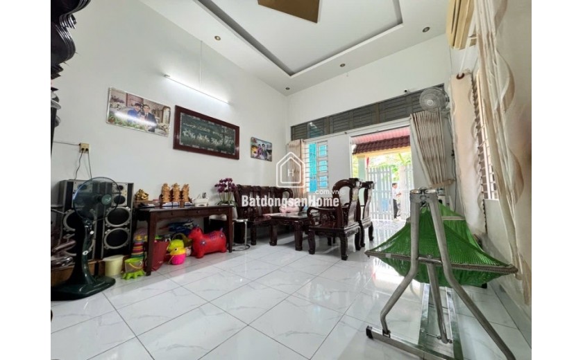 Bán nhà 130m², 2 tầng, 3PN, 2WC, Tân Phú, Thủ Đức - 4.4 tỷ