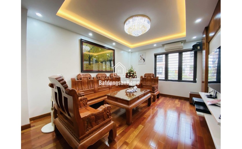 Bán nhà  phân lô Lạc Long Quân thang máy - kinh doanh –văn phòng 96 M 6tầng 27.2 tỷ