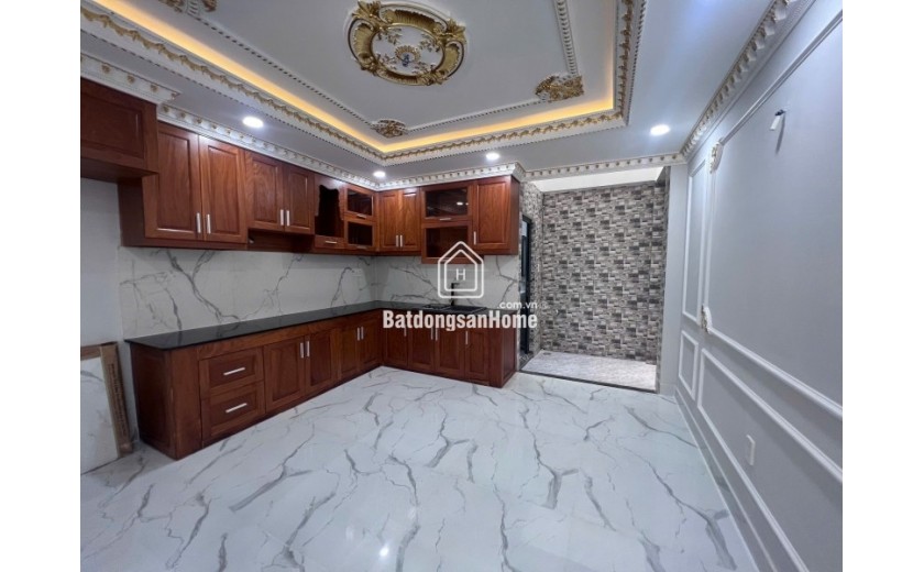 Bán nhà 4 tầng, 68m², 5PN, 5WC, Linh Đông, Thủ Đức - 8.65 tỷ