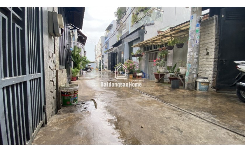 NHÀ ĐẸP 2 TẦNG, HẺM Ô TÔ GẦN CELADON CITY 5,5 TỶ