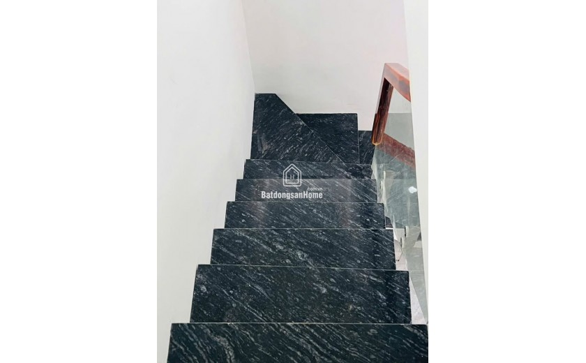 BÁN NHÀ PHAN CHU TRINH - HV CÁN BỘ- HXH - 42M2 (3.95X10) - 2 TẦNG - 3 PN - SỔ VUÔNG - GIÁ CHỈ 4.7 TỶ