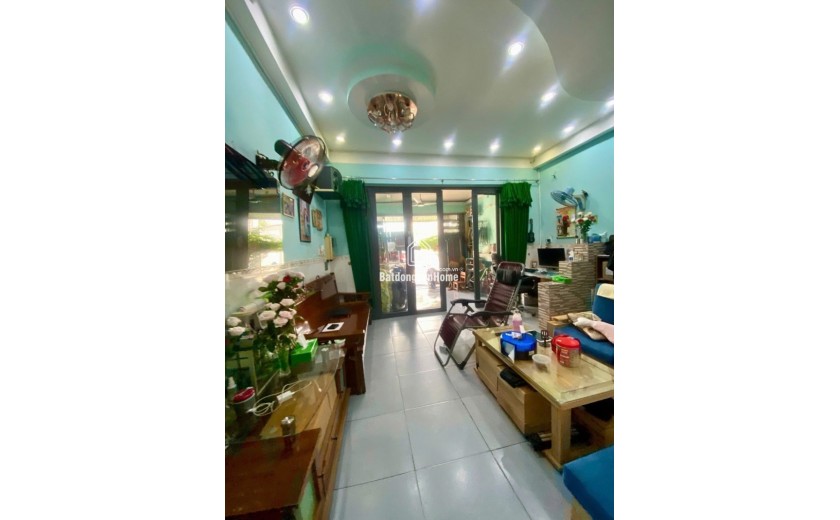 Bán Nhà 70m² Mặt tiền Lê Lư Đường 13m, 3PN, Tân Phú, 7.7 tỷ