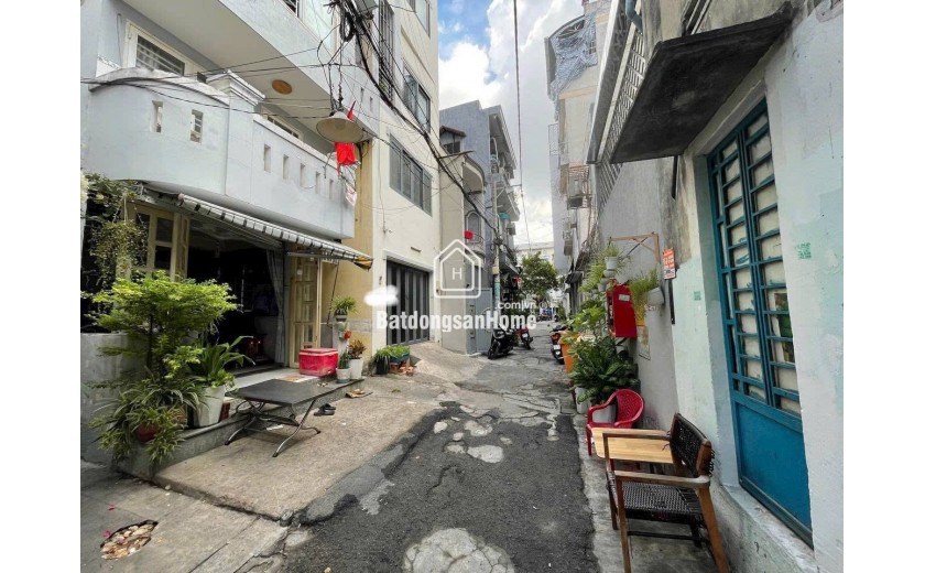 Bán nhà DT 100m2 - Hẻm xe hơi Đường Tân Hương, Quận Tân Phú