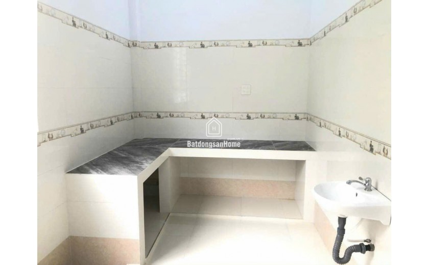 Nhà 3,5 triệu nhà rộng rãi cách hẻm số đỏ 500m