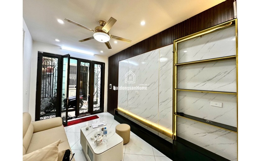 NHÀ MỚI - MINH KHAI 5 TẦNG 22M2 – 5.4 TỶ