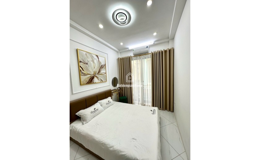 NHÀ MỚI - MINH KHAI 5 TẦNG 22M2 – 5.4 TỶ